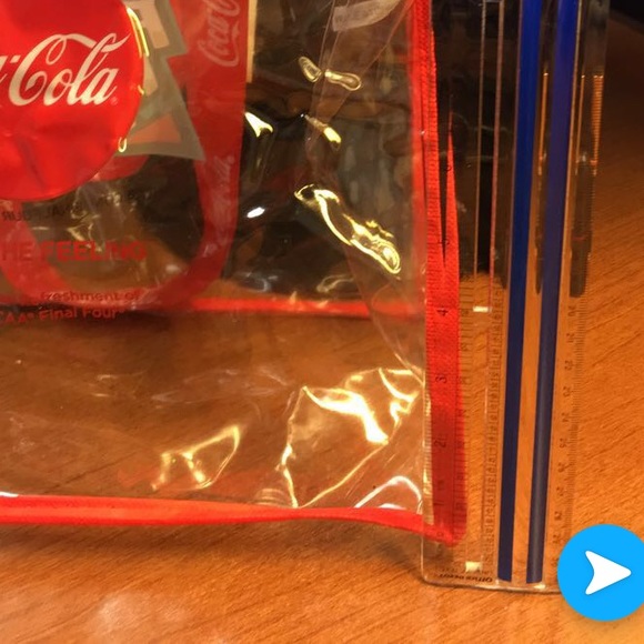 Final Four tote - Picture 4 of 5